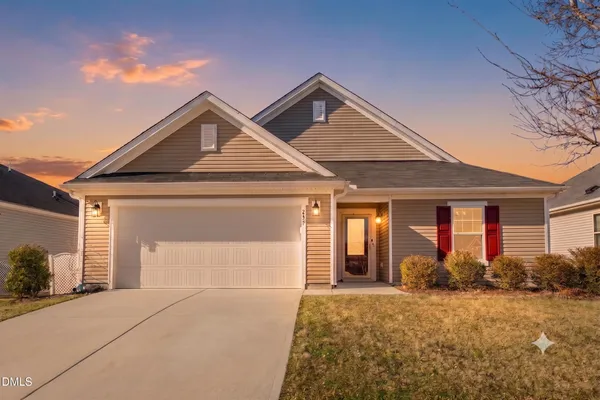 $425,000 | 237 Willow Grove Lane, Fuquay-Varina, NC 27526