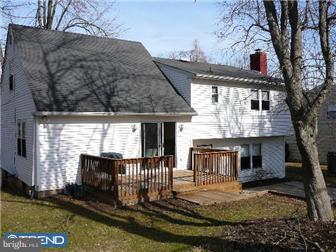916 Longfield Road Glenside, PA 19038 - Photo 11 of 12 Exterior Back