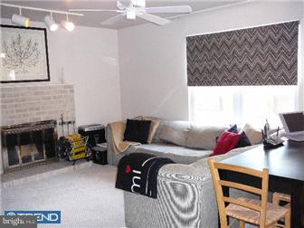 916 Longfield Road Glenside, PA 19038 - Photo 4 of 12 Family Room