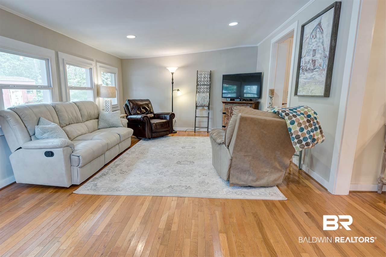 414 South Section Street Fairhope, AL 36532 - Photo 15 of 33