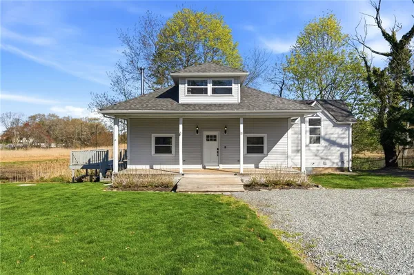$534,900 | 11 Heights Avenue, Warwick, RI 02889