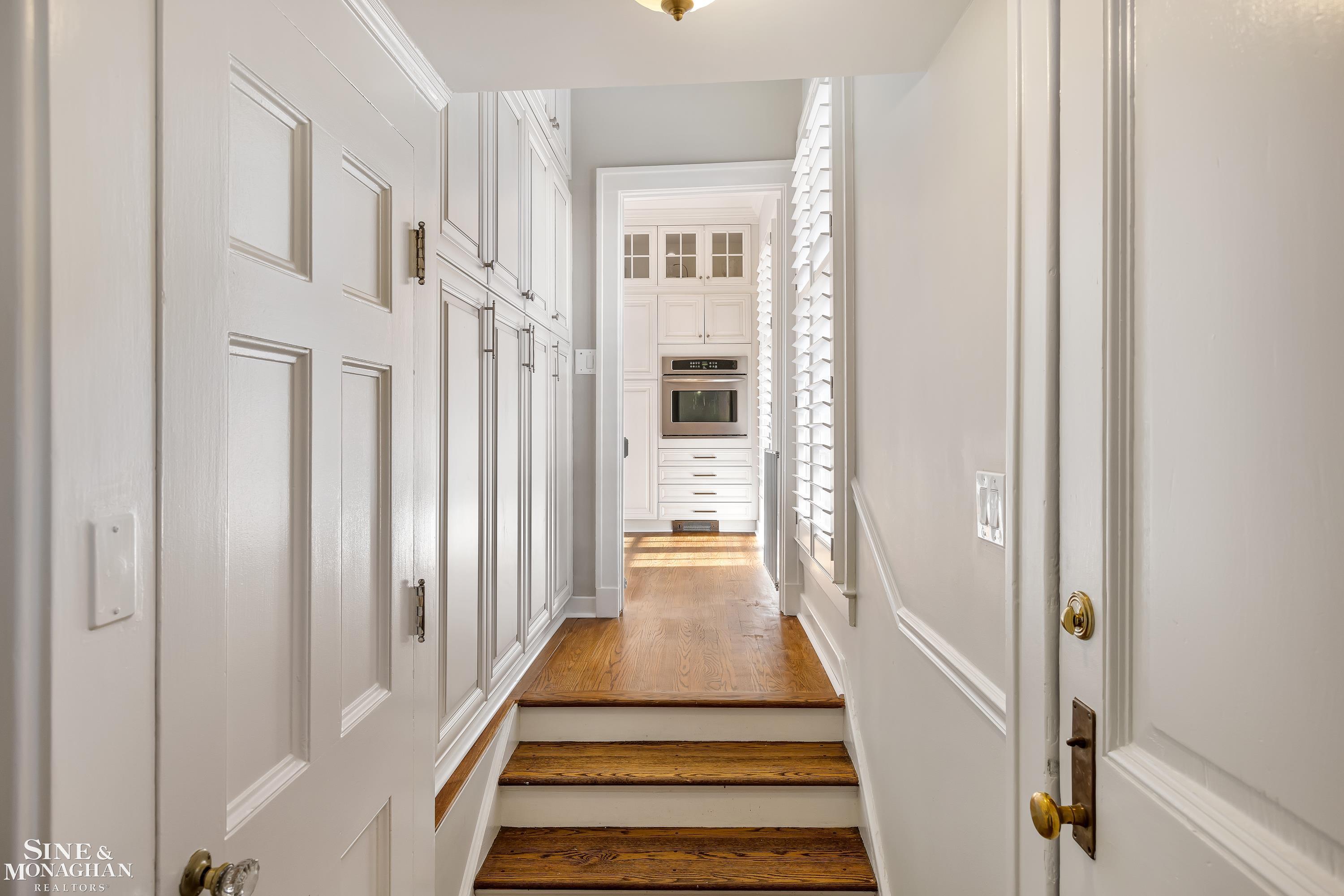 31 Beverly Road Grosse Pointe Farms, MI 48236 - Photo 40 of 97