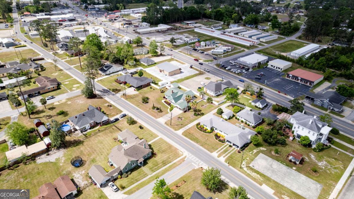 316 Fair Street Baxley, GA 31513 - Photo 50 of 64 an aerial view of a city with lots of residential buildings