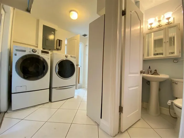 $3,950 | 1049 Van Buren Street, Hollywood, FL 33019