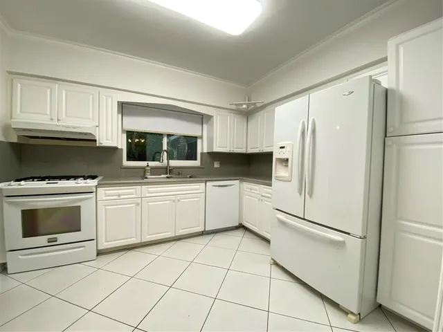 $3,950 | 1049 Van Buren Street, Hollywood, FL 33019