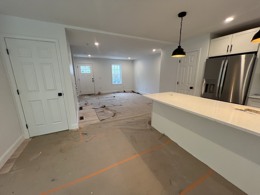 39 Lincoln Street, Unit A Webster, MA 01570 - Photo 8 of 36
