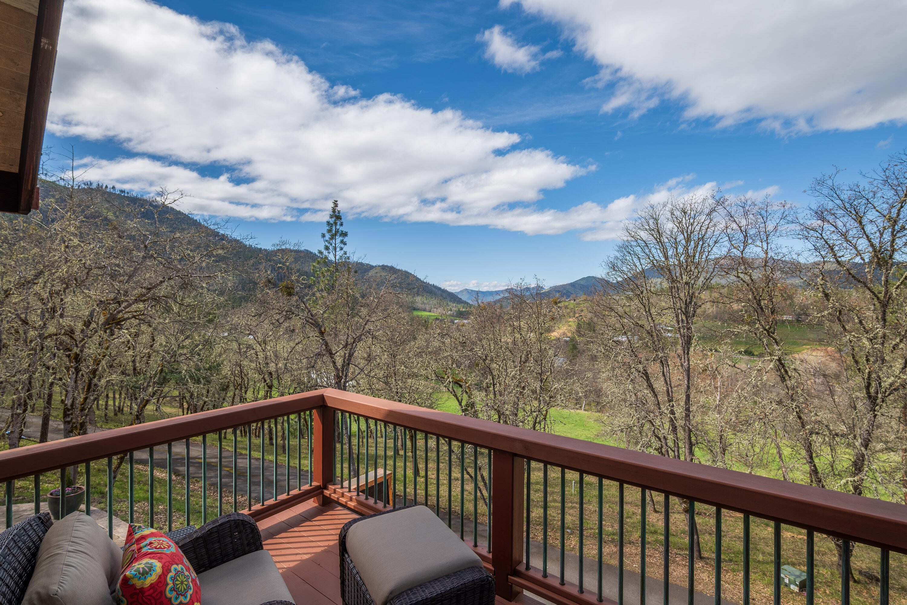3998 Little Applegate Road Jacksonville, OR 97530 - Photo 72 of 77 3998LittleApplegate55