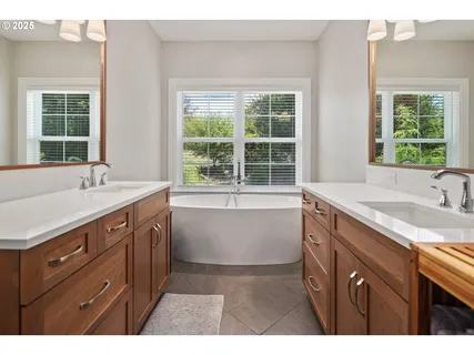 $2,299,000 | 451 South Wilda Road, West Linn, OR 97068