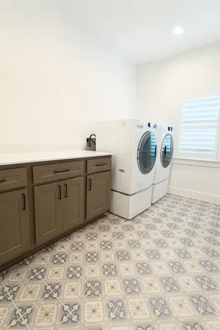 $830,000 | 304 Buffalo Trail, Liberty Hill, TX 78642