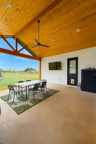 $830,000 | 304 Buffalo Trail, Liberty Hill, TX 78642