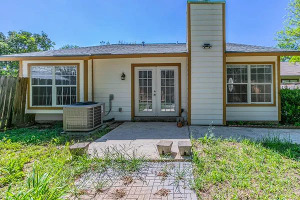 $1,600 | 9411 Valley Moss, San Antonio, TX 78250