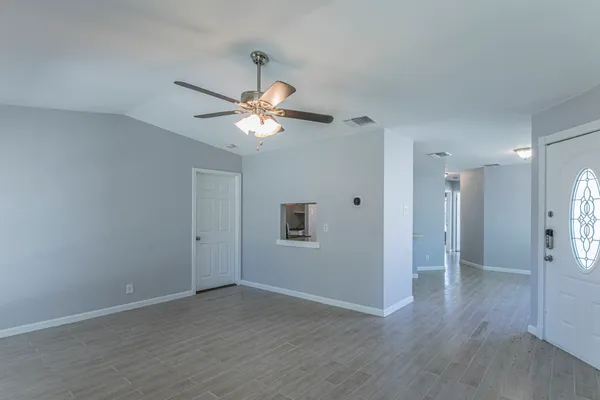 $1,600 | 9411 Valley Moss, San Antonio, TX 78250