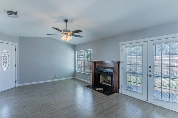 $1,600 | 9411 Valley Moss, San Antonio, TX 78250