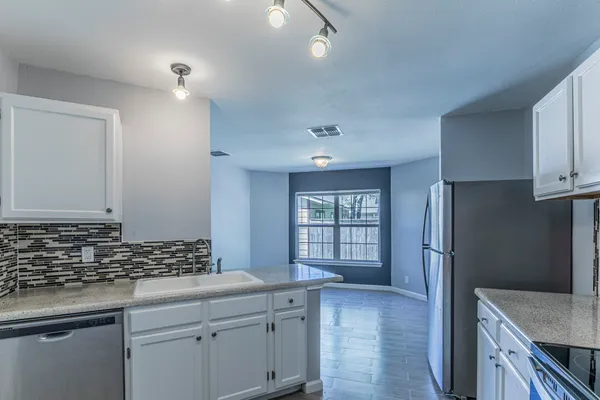 $1,600 | 9411 Valley Moss, San Antonio, TX 78250