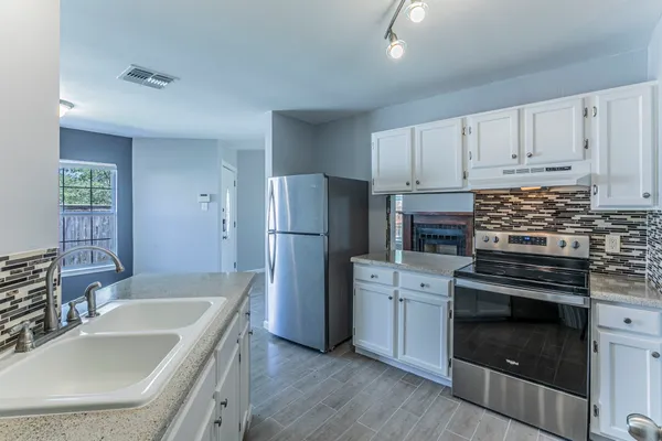 $1,600 | 9411 Valley Moss, San Antonio, TX 78250