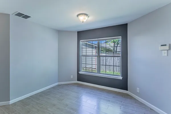 $1,600 | 9411 Valley Moss, San Antonio, TX 78250