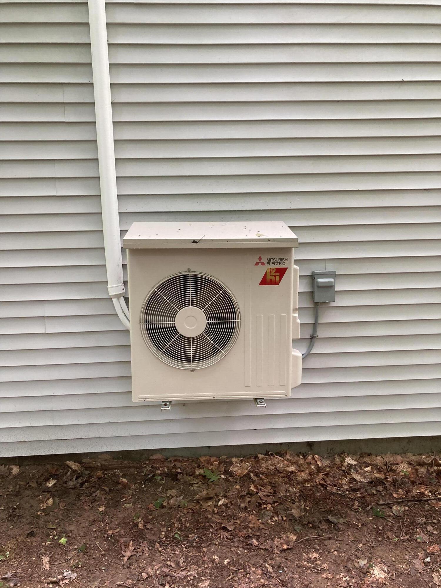 85 Arnold Road South China, ME 04358 - Photo 8 of 29 Compressor