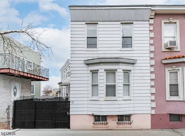 a view of a white building