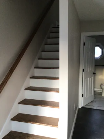 $2,200 | 30 Charles Street, Putnam, CT 06260