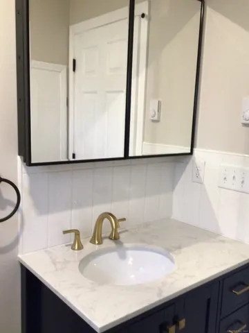 $2,200 | 30 Charles Street, Putnam, CT 06260