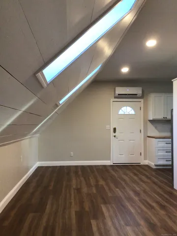 $2,200 | 30 Charles Street, Putnam, CT 06260