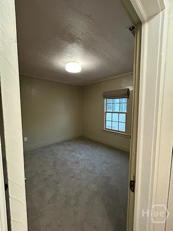 $2,500 | 613 Habersham Street, Savannah, GA 31401