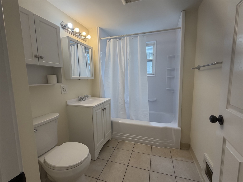 4 Usher Road, Unit 2 Medford, MA 02155 - Photo 14 of 16 Gallery Image 14