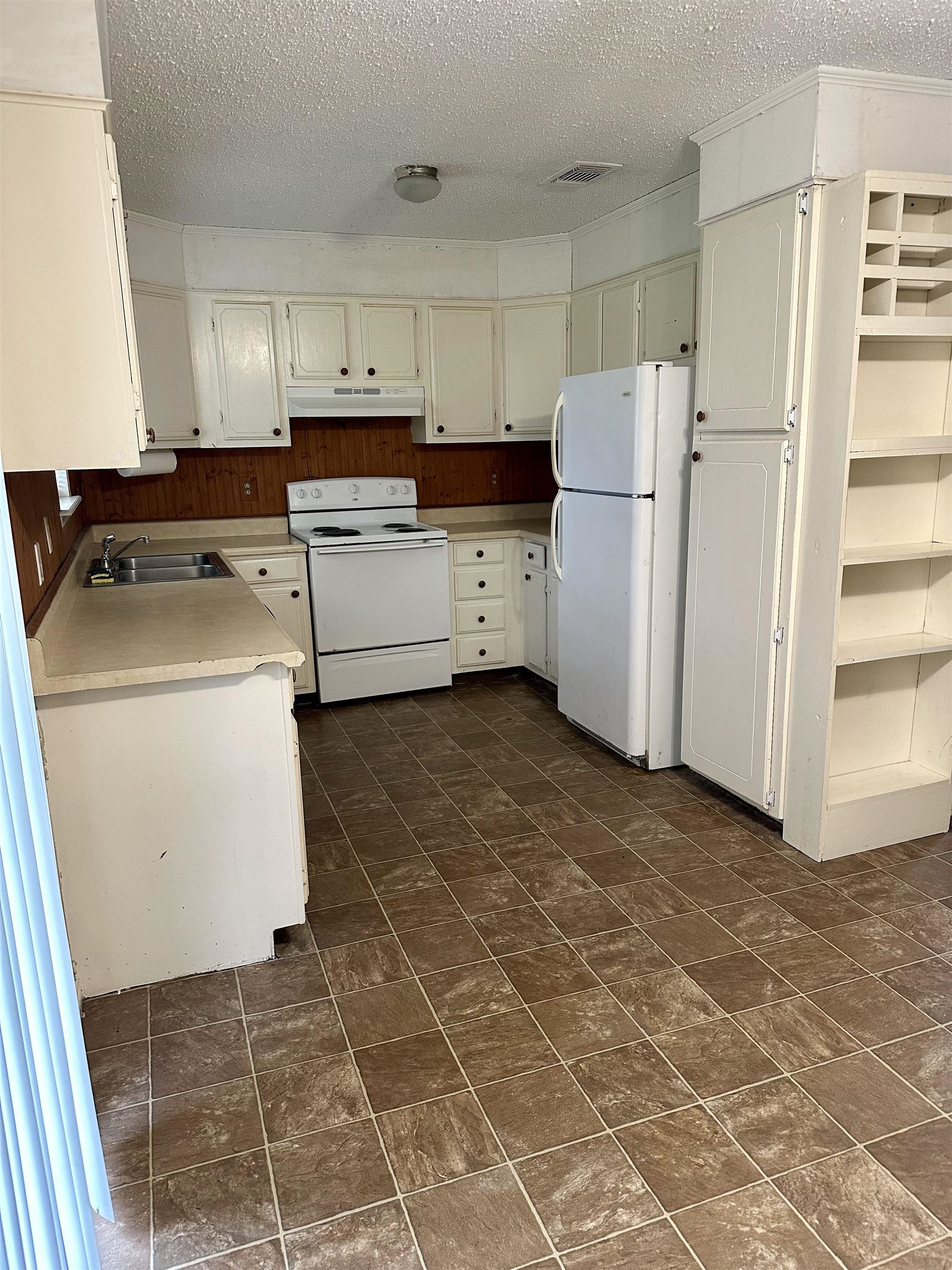 2366 Beverly Street Bridge City, TX 77611 - Photo 7 of 11