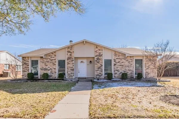 $2,550 | 471 Clear Creek Lane, Coppell, TX 75019