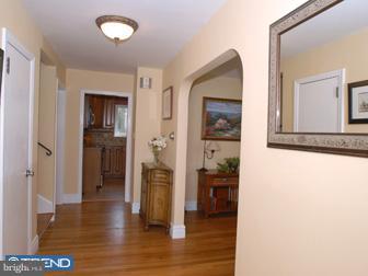 308 Beechwood Road Berwyn, PA 19312 - Photo 2 of 12 Gallery Image 2