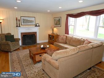 308 Beechwood Road Berwyn, PA 19312 - Photo 3 of 12 Gallery Image 3