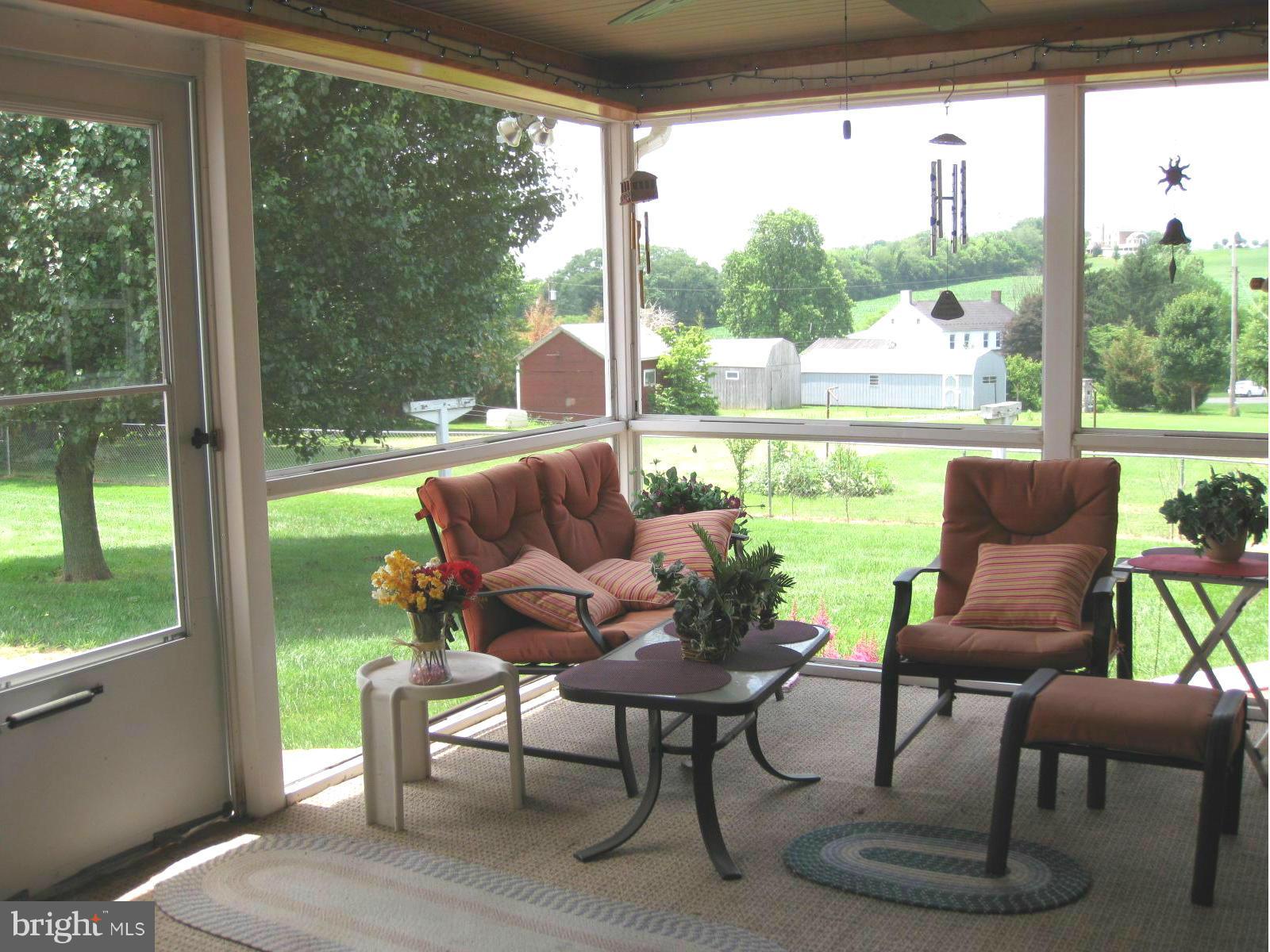 4427 Valley View Road Middletown, MD 21769 - Photo 15 of 27 Sun room has electric