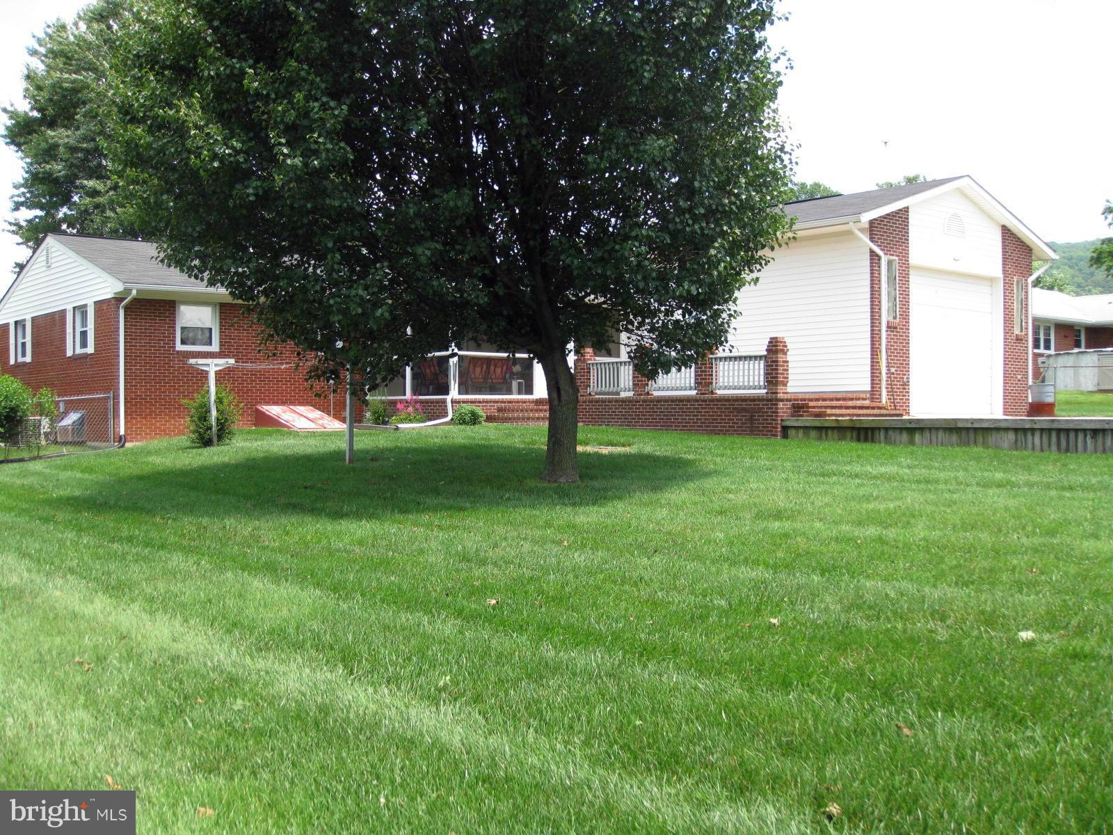 4427 Valley View Road Middletown, MD 21769 - Photo 19 of 27 FULLY fenced back yard