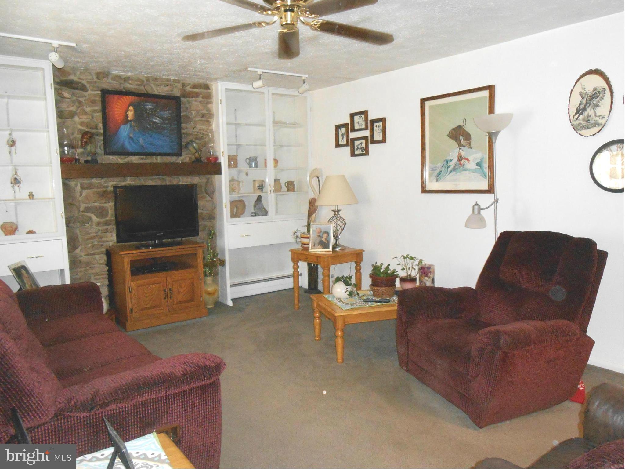 4427 Valley View Road Middletown, MD 21769 - Photo 8 of 27 Living Room has built in china cabinets