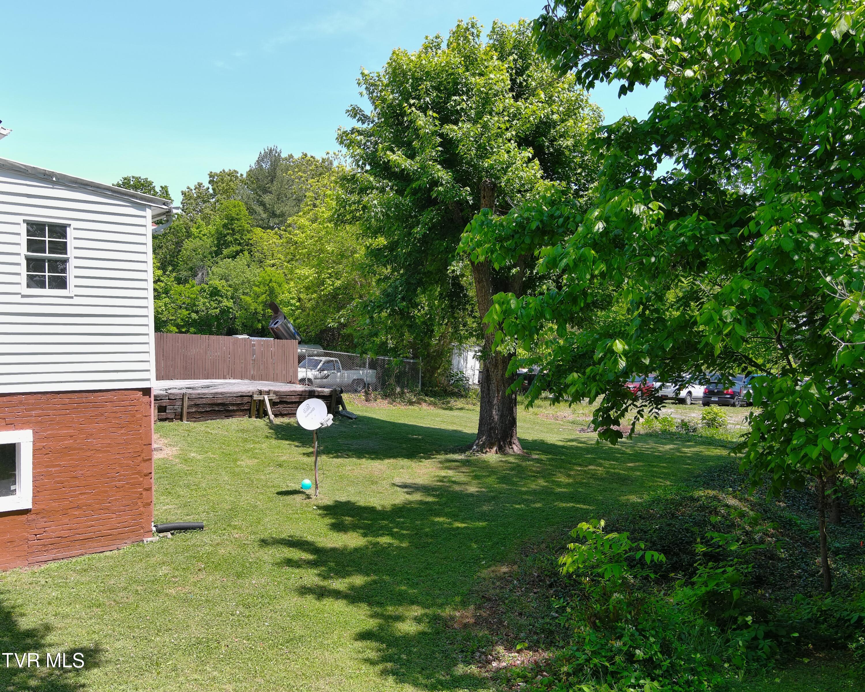508 North Irish Street Greeneville, TN 37745 - Photo 40 of 41 z a