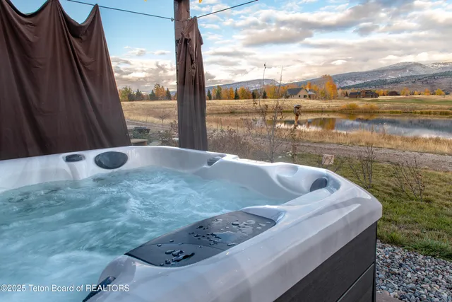 $1,095,000 | 146 Swallowtail Drive, Victor, ID 83455