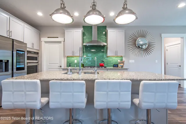 $1,095,000 | 146 Swallowtail Drive, Victor, ID 83455