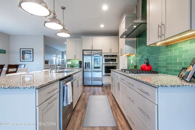 $1,095,000 | 146 Swallowtail Drive, Victor, ID 83455