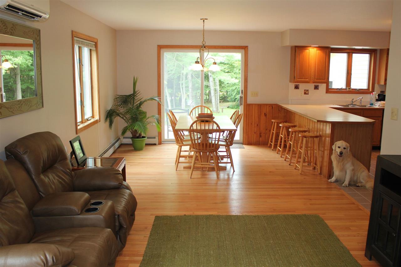 360 Meadowbrook Road Brattleboro, VT 05301 - Photo 4 of 15
