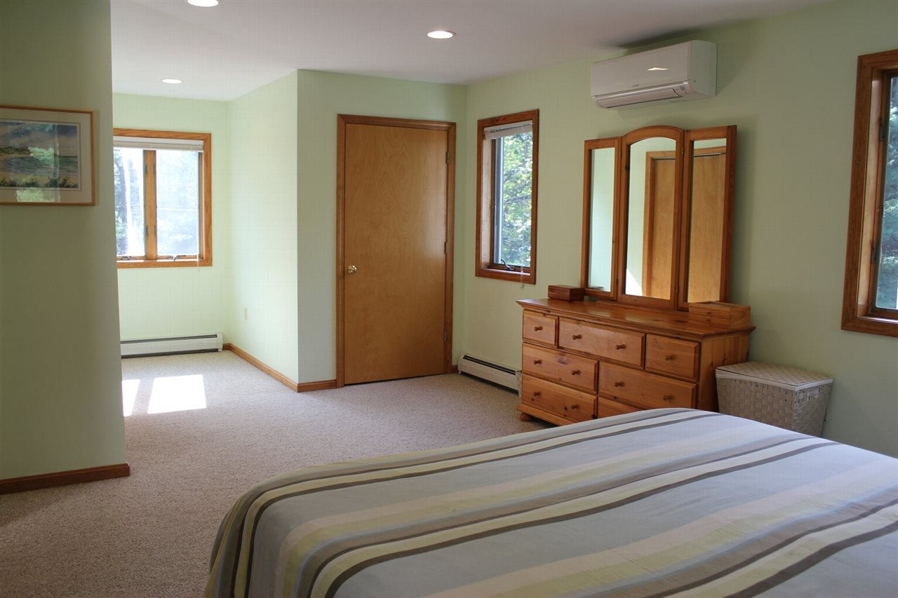 360 Meadowbrook Road Brattleboro, VT 05301 - Photo 7 of 15