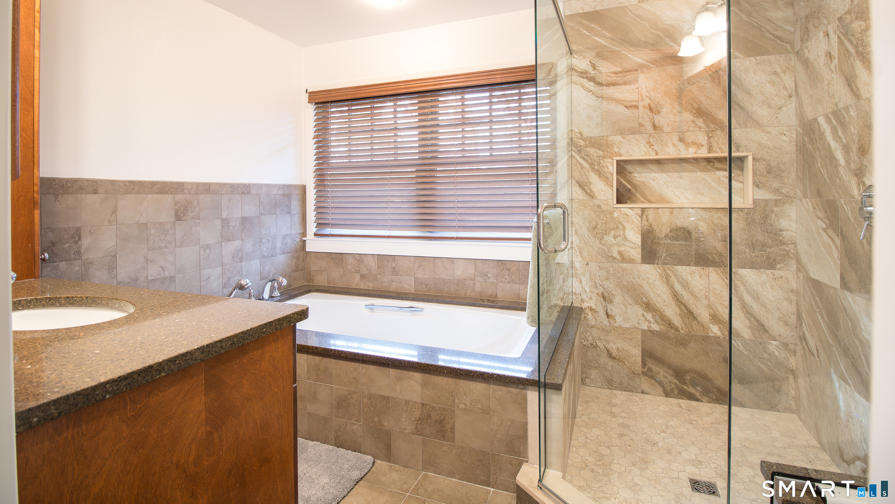 575 Church Hill Road Fairfield, CT 06825 - Photo 15 of 27