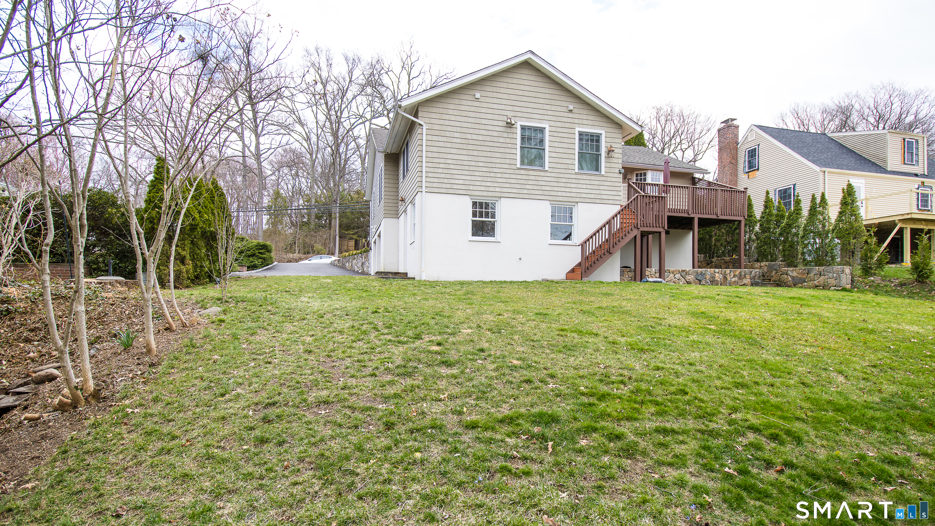 575 Church Hill Road Fairfield, CT 06825 - Photo 25 of 27