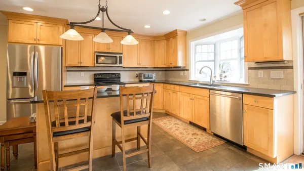 $699,999 | 575 Church Hill Road, Fairfield, CT 06825