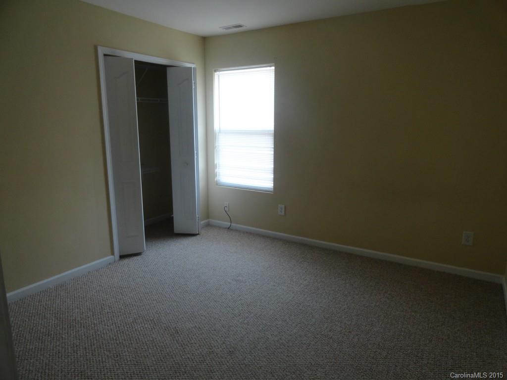 7017 Sunman Road Charlotte, NC 28216 - Photo 14 of 18