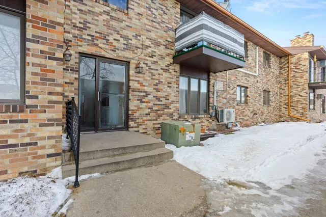 $129,900 | 2308 18th Street South, Unit H, Fargo, ND 58103
