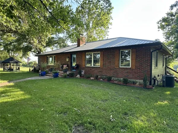 $699,950 | 32240 Rockville Road, Louisburg, KS 66053