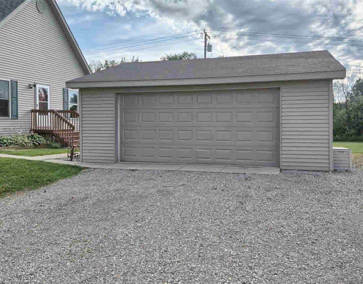 2185 North Summers Road Imlay City, MI 48444 - Photo 11 of 43 21320633-10.JPG