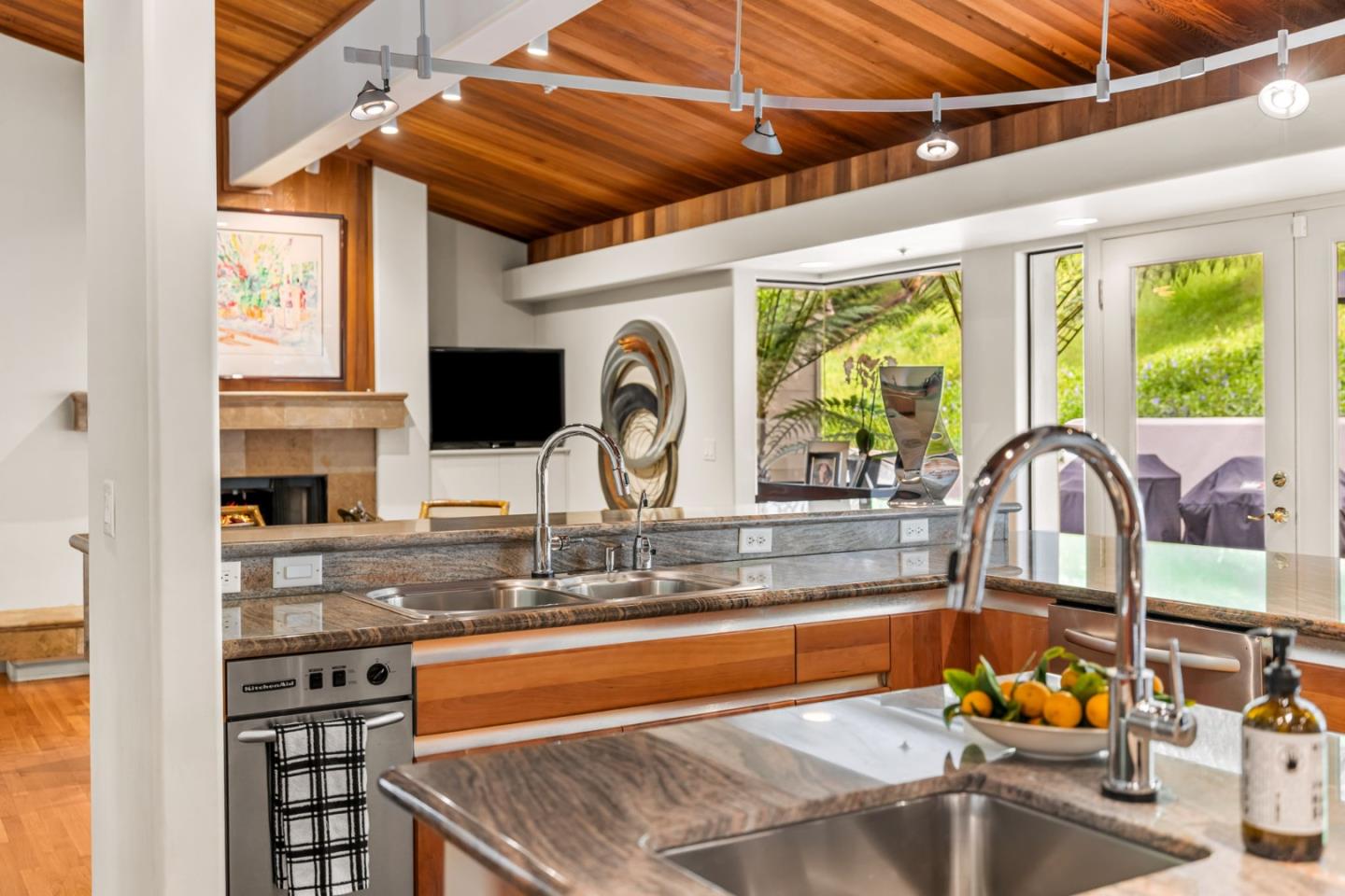 1245 Aguajito Road Monterey, CA 93940 - Photo 21 of 85 Gallery Image 21