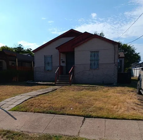 $1,495 | 2213 Lea Crest Drive, Dallas, TX 75216
