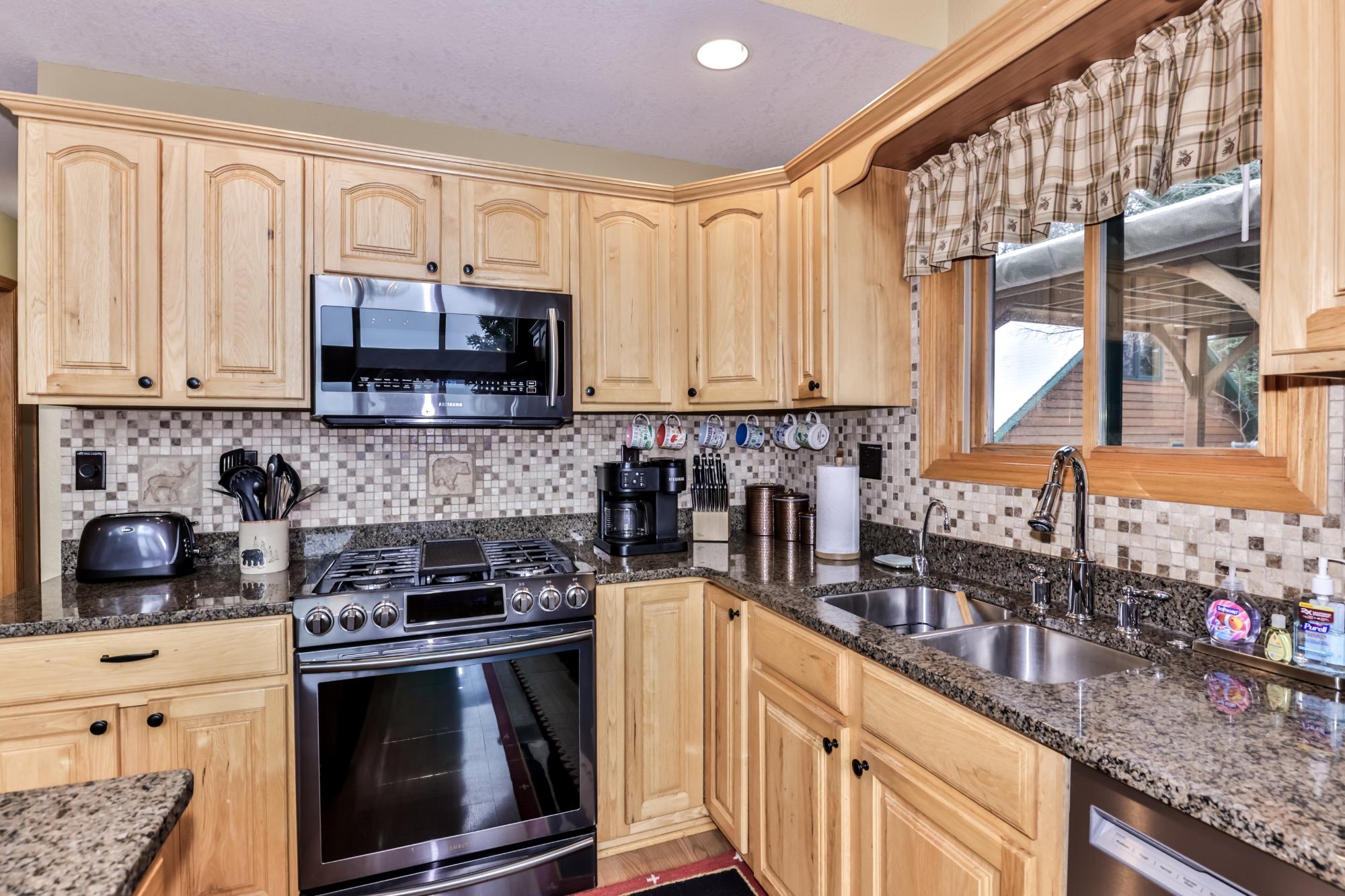 8038 Frontier Road Presque Isle, WI 54557 - Photo 7 of 36 Gallery Image 7